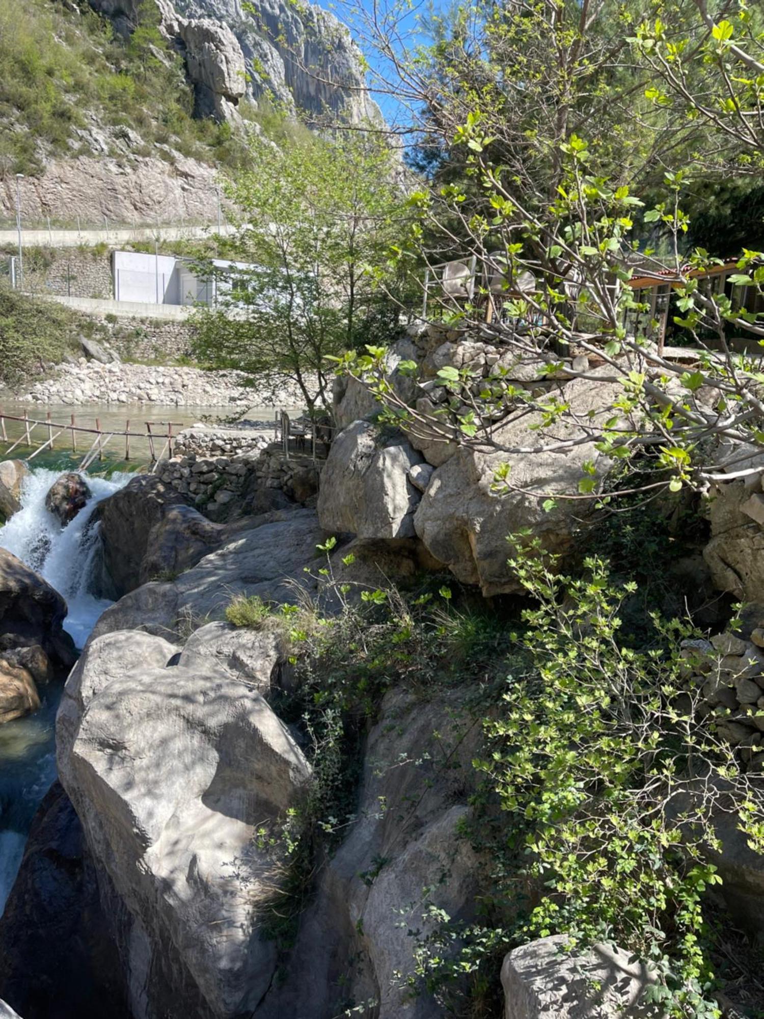 Bovilla Canyon Tirana Exterior photo